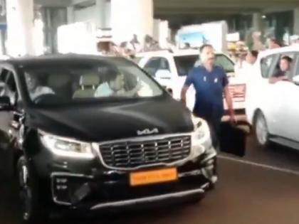 Sonia, Rahul, Priyanka reach Hyderabad for Revanth Reddy’s swearing-in | Sonia, Rahul, Priyanka reach Hyderabad for Revanth Reddy’s swearing-in Sonia, Rahul, Priyanka reach Hyderabad for Revanth Reddy’s swearing-in | Sonia, Rahul, Priyanka reach Hyderabad for Revanth Reddy’s swearing-in