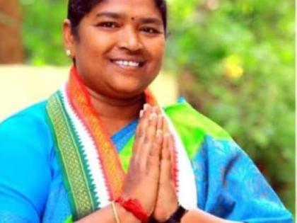 Once a gun-wielding Maoist, Seethakka is now a Telangana minister | Once a gun-wielding Maoist, Seethakka is now a Telangana minister Once a gun-wielding Maoist, Seethakka is now a Telangana minister | Once a gun-wielding Maoist, Seethakka is now a Telangana minister