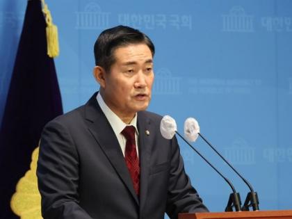 Amid NKorea threats, SKorea defence chief orders military readiness | Amid NKorea threats, SKorea defence chief orders military readiness Amid NKorea threats, SKorea defence chief orders military readiness | Amid NKorea threats, SKorea defence chief orders military readiness