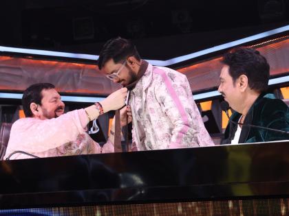 Nitin Mukesh gives special gift to 'Indian Idol 14' contestant | Nitin Mukesh gives special gift to 'Indian Idol 14' contestant Nitin Mukesh gives special gift to 'Indian Idol 14' contestant | Nitin Mukesh gives special gift to 'Indian Idol 14' contestant