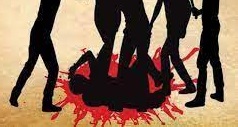 Youth brutally attacked in K'taka for misbehaving with girl, Hindu activists demand action | Youth brutally attacked in K'taka for misbehaving with girl, Hindu activists demand action Youth brutally attacked in K'taka for misbehaving with girl, Hindu activists demand action | Youth brutally attacked in K'taka for misbehaving with girl, Hindu activists demand action