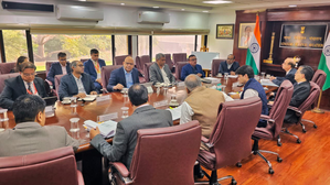 Scindia meets meets representatives from the airline industry, urges reasonable fare on routes | Scindia meets meets representatives from the airline industry, urges reasonable fare on routes Scindia meets meets representatives from the airline industry, urges reasonable fare on routes | Scindia meets meets representatives from the airline industry, urges reasonable fare on routes