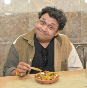 Yogesh Tripathi 'never' misses to devour palak chaat in UP | Yogesh Tripathi 'never' misses to devour palak chaat in UP Yogesh Tripathi 'never' misses to devour palak chaat in UP | Yogesh Tripathi 'never' misses to devour palak chaat in UP