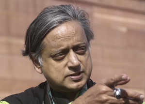 BJP will emerge as single-largest party in 2024 LS polls: Shashi Tharoor | BJP will emerge as single-largest party in 2024 LS polls: Shashi Tharoor BJP will emerge as single-largest party in 2024 LS polls: Shashi Tharoor | BJP will emerge as single-largest party in 2024 LS polls: Shashi Tharoor