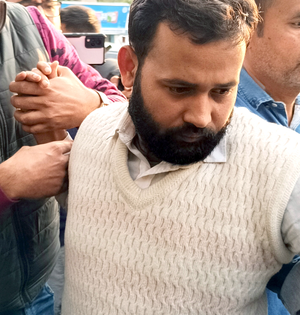 Parliament security breach: One more Bengal connection of Lalit Jha surfaces | Parliament security breach: One more Bengal connection of Lalit Jha surfaces Parliament security breach: One more Bengal connection of Lalit Jha surfaces | Parliament security breach: One more Bengal connection of Lalit Jha surfaces