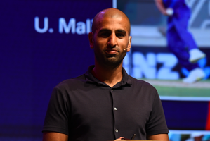 IPL Auction: RCB Director of Cricket Mo Bobat keen to look for overseas fast-bowlers | IPL Auction: RCB Director of Cricket Mo Bobat keen to look for overseas fast-bowlers