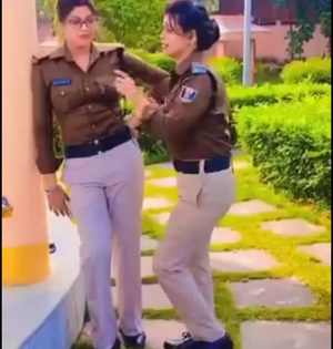 Bihar Police woman constable suspended for making reels inside Mahabodhi temple | Bihar Police woman constable suspended for making reels inside Mahabodhi temple Bihar Police woman constable suspended for making reels inside Mahabodhi temple | Bihar Police woman constable suspended for making reels inside Mahabodhi temple
