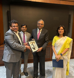 Karnataka delegation holds discussions with Tata Group, Mahindra, JSW, RPG in Mumbai | Karnataka delegation holds discussions with Tata Group, Mahindra, JSW, RPG in Mumbai Karnataka delegation holds discussions with Tata Group, Mahindra, JSW, RPG in Mumbai | Karnataka delegation holds discussions with Tata Group, Mahindra, JSW, RPG in Mumbai