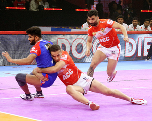 PKL 10: Haryana Steelers earn gritty win over Gujarat Giants, remain unbeaten | PKL 10: Haryana Steelers earn gritty win over Gujarat Giants, remain unbeaten