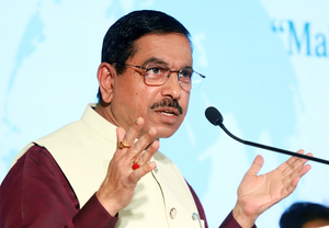 BJP slams Cong-led K'taka govt over arrest of Kannada activists | BJP slams Cong-led K'taka govt over arrest of Kannada activists BJP slams Cong-led K'taka govt over arrest of Kannada activists | BJP slams Cong-led K'taka govt over arrest of Kannada activists