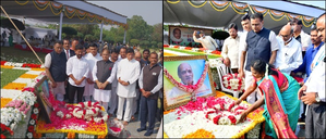 Telangana Guv, CM pay tributes to ex-PM Narasimha Rao | Telangana Guv, CM pay tributes to ex-PM Narasimha Rao