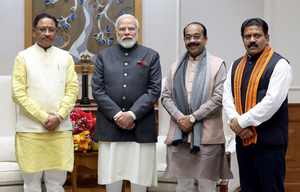 Chhattisgarh CM, his deputies meet PM Modi in Delhi | Chhattisgarh CM, his deputies meet PM Modi in Delhi Chhattisgarh CM, his deputies meet PM Modi in Delhi | Chhattisgarh CM, his deputies meet PM Modi in Delhi