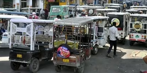 Battery-operated rickshaws in Lucknow to be colour-coded | Battery-operated rickshaws in Lucknow to be colour-coded Battery-operated rickshaws in Lucknow to be colour-coded | Battery-operated rickshaws in Lucknow to be colour-coded