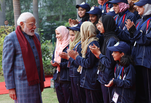 PM Modi interacts with delegation of students of Jammu & Kashmir | PM Modi interacts with delegation of students of Jammu & Kashmir