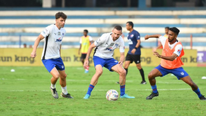 ISl: Sivasakthi snatches crucial points for Bengaluru FC with 1-1 against NEUFC | ISl: Sivasakthi snatches crucial points for Bengaluru FC with 1-1 against NEUFC ISl: Sivasakthi snatches crucial points for Bengaluru FC with 1-1 against NEUFC | ISl: Sivasakthi snatches crucial points for Bengaluru FC with 1-1 against NEUFC