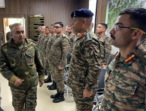 Army chief visits J&K's Poonch, reviews ground situation | Army chief visits J&K's Poonch, reviews ground situation Army chief visits J&K's Poonch, reviews ground situation | Army chief visits J&K's Poonch, reviews ground situation