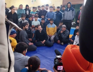 Rahul visits wrestlers' akhara in Haryana's Jhajjar amid row over WFI | Rahul visits wrestlers' akhara in Haryana's Jhajjar amid row over WFI
