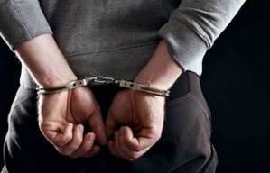 Bihar Police arrested liquor smuggler | Bihar Police arrested liquor smuggler