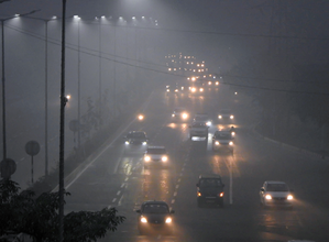 Dense to very dense fog likely to continue for next two days: IMD | Dense to very dense fog likely to continue for next two days: IMD