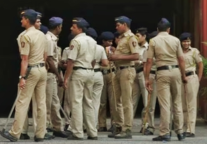 15K cops to man Mumbai streets on New Year eve, zero tolerance for rowdiness: Official | 15K cops to man Mumbai streets on New Year eve, zero tolerance for rowdiness: Official 15K cops to man Mumbai streets on New Year eve, zero tolerance for rowdiness: Official | 15K cops to man Mumbai streets on New Year eve, zero tolerance for rowdiness: Official