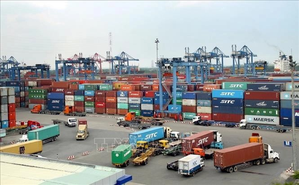 Vietnam's foreign trade hits 683 bln USD in 2023 | Vietnam's foreign trade hits 683 bln USD in 2023 Vietnam's foreign trade hits 683 bln USD in 2023 | Vietnam's foreign trade hits 683 bln USD in 2023