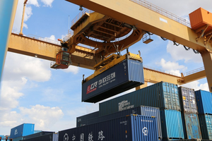 China-Mongolia land port sees record freight throughput | China-Mongolia land port sees record freight throughput China-Mongolia land port sees record freight throughput | China-Mongolia land port sees record freight throughput