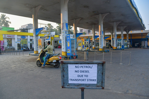 Why truck-bus-tanker drivers are up in arms against new law for hit-and-run cases? (Explainer) | Why truck-bus-tanker drivers are up in arms against new law for hit-and-run cases? (Explainer)
