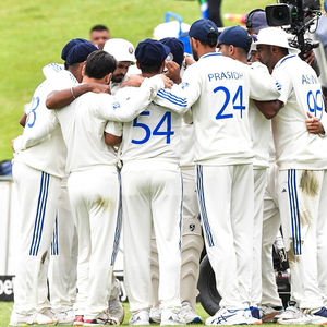 IND v SA: Something similar happened in Australia two years ago: Sunil Gavaskar after India bowled out Proteas on 55 | IND v SA: Something similar happened in Australia two years ago: Sunil Gavaskar after India bowled out Proteas on 55