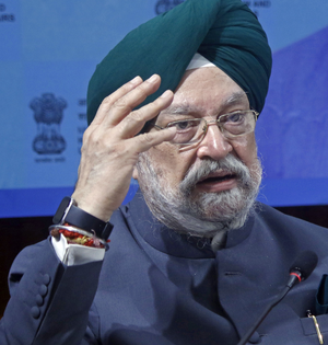 Oil Minister rules out cut in fuel prices | Oil Minister rules out cut in fuel prices Oil Minister rules out cut in fuel prices | Oil Minister rules out cut in fuel prices