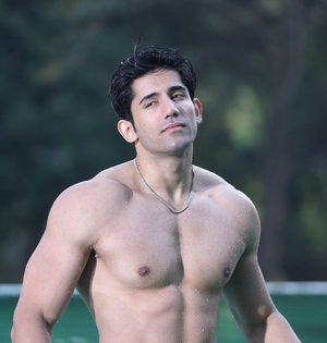 ‘Karmma Calling’ director Ruchi Narain didn’t know Varun Sood before casting him | ‘Karmma Calling’ director Ruchi Narain didn’t know Varun Sood before casting him