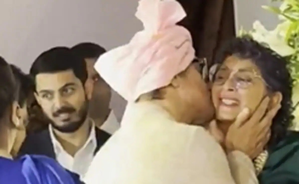 Aamir Khan greets ex-wife Kiran Rao with a kiss at daughter Ira’s wedding | Aamir Khan greets ex-wife Kiran Rao with a kiss at daughter Ira’s wedding
