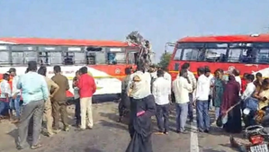 2 killed, over 10 injured in head-on collision of RTC buses in K'taka | 2 killed, over 10 injured in head-on collision of RTC buses in K'taka