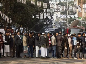 Sporadic incidents of violence mar Bangladesh polls: 18.5% turnout till 1210 p.m. | Sporadic incidents of violence mar Bangladesh polls: 18.5% turnout till 1210 p.m. Sporadic incidents of violence mar Bangladesh polls: 18.5% turnout till 1210 p.m. | Sporadic incidents of violence mar Bangladesh polls: 18.5% turnout till 1210 p.m.