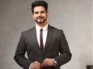 Karan Mehra makes TV comeback with 'Mehndi Wala Ghar'; calls it 'pleasant experience' | Karan Mehra makes TV comeback with 'Mehndi Wala Ghar'; calls it 'pleasant experience' Karan Mehra makes TV comeback with 'Mehndi Wala Ghar'; calls it 'pleasant experience' | Karan Mehra makes TV comeback with 'Mehndi Wala Ghar'; calls it 'pleasant experience'