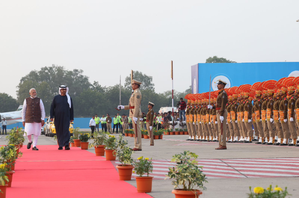 PM Modi and UAE President Sheikh Mohamed bin Zayed Al Nahyan hold roadshow in Ahmedabad | PM Modi and UAE President Sheikh Mohamed bin Zayed Al Nahyan hold roadshow in Ahmedabad PM Modi and UAE President Sheikh Mohamed bin Zayed Al Nahyan hold roadshow in Ahmedabad | PM Modi and UAE President Sheikh Mohamed bin Zayed Al Nahyan hold roadshow in Ahmedabad