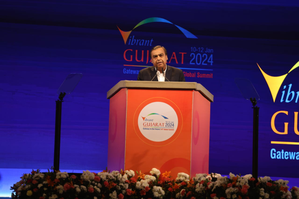 Reliance will contribute to making Gujarat a global leader in Green Growth: Mukesh Ambani | Reliance will contribute to making Gujarat a global leader in Green Growth: Mukesh Ambani Reliance will contribute to making Gujarat a global leader in Green Growth: Mukesh Ambani | Reliance will contribute to making Gujarat a global leader in Green Growth: Mukesh Ambani