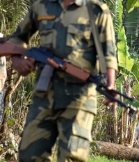 BSF jawan kills self with service rifle in Bengal | BSF jawan kills self with service rifle in Bengal BSF jawan kills self with service rifle in Bengal | BSF jawan kills self with service rifle in Bengal