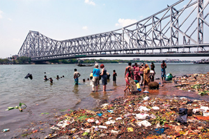 Partisan debate erupts over Kolkata figuring near bottom of 'clean cities' list | Partisan debate erupts over Kolkata figuring near bottom of 'clean cities' list