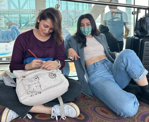Radhika Apte, co-passengers locked in the aerobridge at Mumbai airport | Radhika Apte, co-passengers locked in the aerobridge at Mumbai airport Radhika Apte, co-passengers locked in the aerobridge at Mumbai airport | Radhika Apte, co-passengers locked in the aerobridge at Mumbai airport