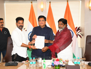 Telangana CM seeks nod for Hyderabad-Vijayawada industrial corridor | Telangana CM seeks nod for Hyderabad-Vijayawada industrial corridor Telangana CM seeks nod for Hyderabad-Vijayawada industrial corridor | Telangana CM seeks nod for Hyderabad-Vijayawada industrial corridor