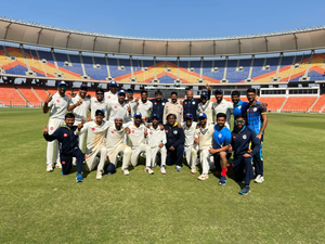 Ranji Trophy: Desai takes Gujarat to come-from-behind win over Karnataka; Mumbai, Uttarakhand register victories (round-up) | Ranji Trophy: Desai takes Gujarat to come-from-behind win over Karnataka; Mumbai, Uttarakhand register victories (round-up)
