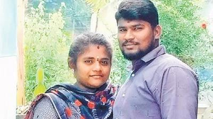 Dalit youth files complaint against DMK leader, in-laws for abducting his wife | Dalit youth files complaint against DMK leader, in-laws for abducting his wife