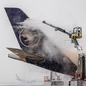 Freezing weather causes over 320 flight cancellations at Germany's largest airport | Freezing weather causes over 320 flight cancellations at Germany's largest airport Freezing weather causes over 320 flight cancellations at Germany's largest airport | Freezing weather causes over 320 flight cancellations at Germany's largest airport