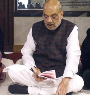 Amit Shah likely to pay two-day visit to Bengal by month-end | Amit Shah likely to pay two-day visit to Bengal by month-end Amit Shah likely to pay two-day visit to Bengal by month-end | Amit Shah likely to pay two-day visit to Bengal by month-end