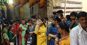 Pran Pratishtha fervour sweeps K’taka, people throng temples | Pran Pratishtha fervour sweeps K’taka, people throng temples