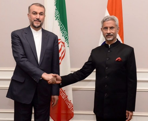 EAM Jaishankar raises issue of Indian crew on seized ship with Iranian counterpart | EAM Jaishankar raises issue of Indian crew on seized ship with Iranian counterpart