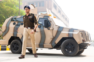 Sidharth Malhotra: Like people in uniform because my grandfather comes from the army | Sidharth Malhotra: Like people in uniform because my grandfather comes from the army Sidharth Malhotra: Like people in uniform because my grandfather comes from the army | Sidharth Malhotra: Like people in uniform because my grandfather comes from the army