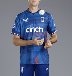 Hartley handed debut; Anderson misses out on England's playing XI for first Test vs India | Hartley handed debut; Anderson misses out on England's playing XI for first Test vs India Hartley handed debut; Anderson misses out on England's playing XI for first Test vs India | Hartley handed debut; Anderson misses out on England's playing XI for first Test vs India