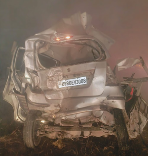 No let-up in Yamuna Expressway car crashes despite cameras, speed limits | No let-up in Yamuna Expressway car crashes despite cameras, speed limits