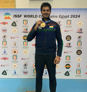 ISSF World Cup: Air Rifle Mixed Team pair of Mehuli and Divyansh miss bronze medal | ISSF World Cup: Air Rifle Mixed Team pair of Mehuli and Divyansh miss bronze medal ISSF World Cup: Air Rifle Mixed Team pair of Mehuli and Divyansh miss bronze medal | ISSF World Cup: Air Rifle Mixed Team pair of Mehuli and Divyansh miss bronze medal